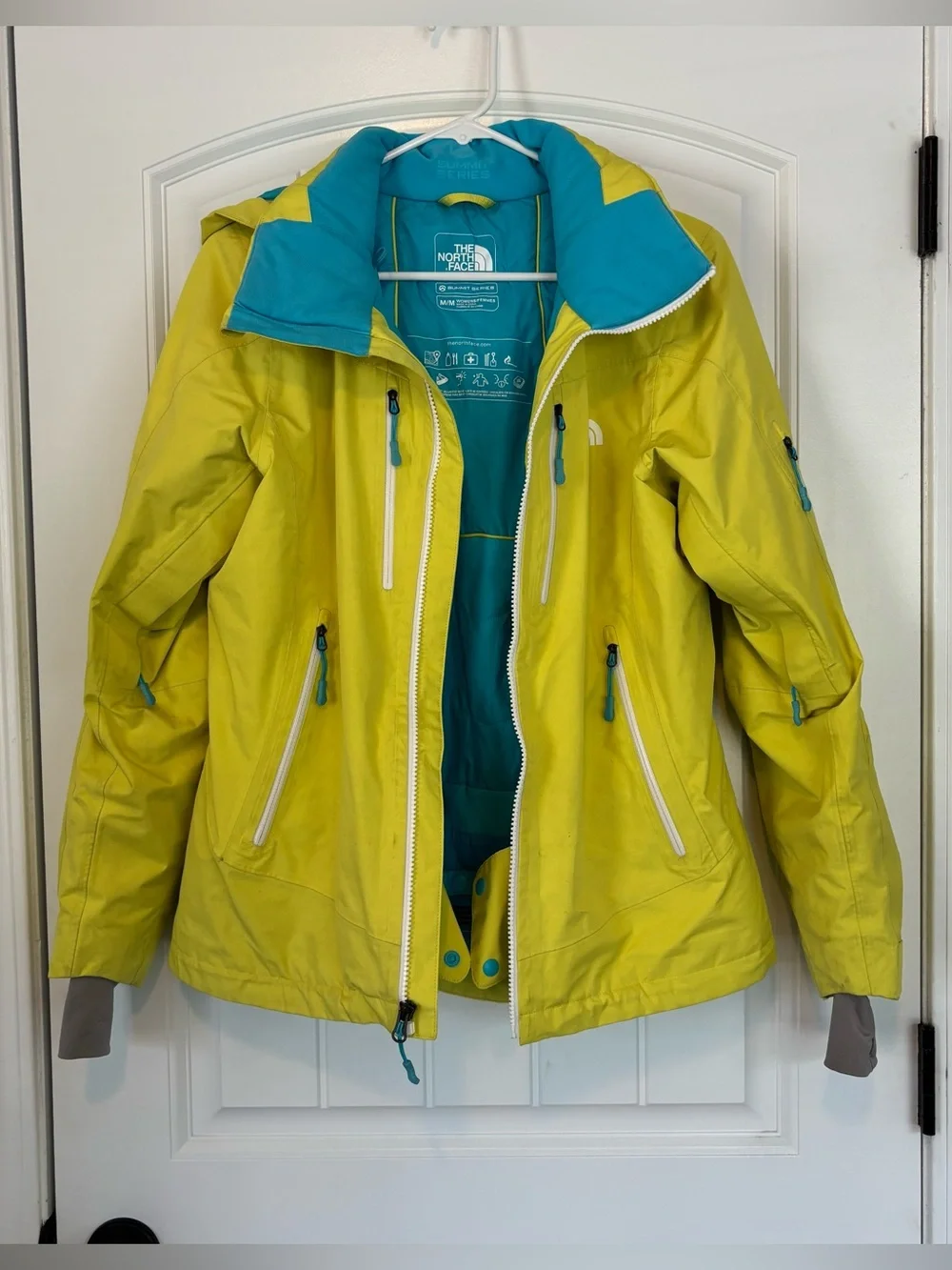The North Face Women's Yellow Summit Series Jacket Size Medium